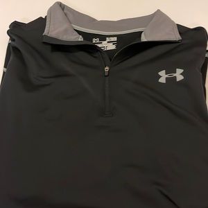 Under Armour 1/2 zip pullover long sleeve